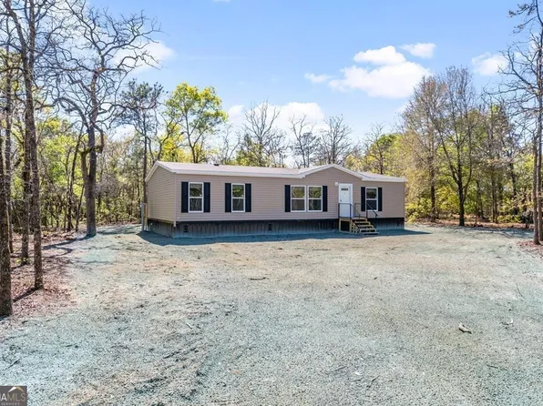 191 Ohoopee River Dr, Glennville, GA 30427