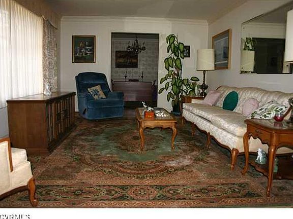 4th image of 4324 Whitestone Ct