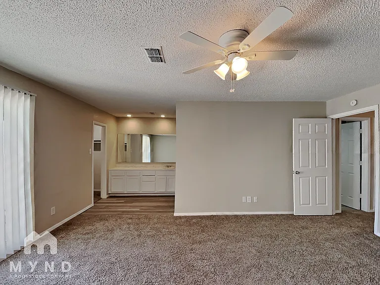 3224 63rd St #D — Photo 13