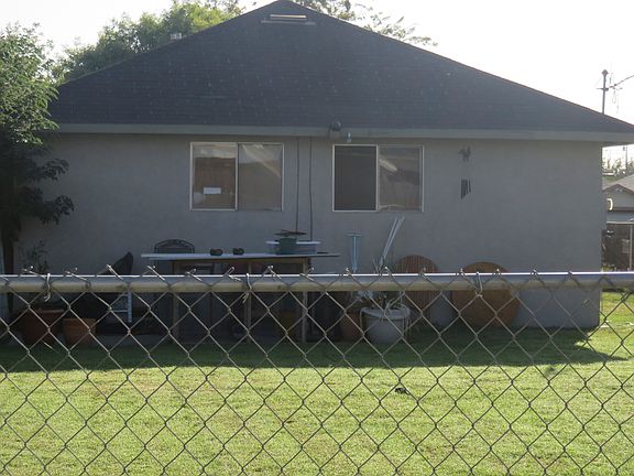 5th image of 2100 Juniper Ave