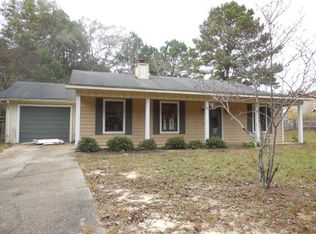 142 Emerald St, Ozark, AL 36360