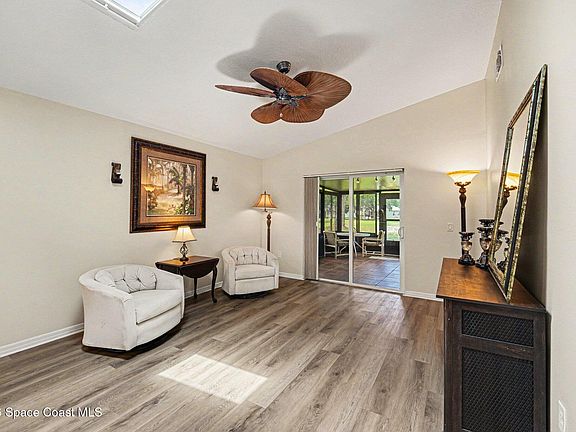 4th image of 3006 Dunhill Dr
