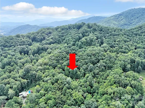 26 Old Tannassie Rd, Sylva, NC 28779