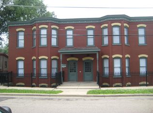 315 Du Page St APT C, Elgin, IL 60120