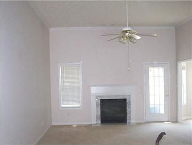 2nd image of 275 Emily Park