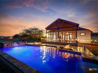 212 Ferryboat Ln, New Braunfels, TX 78130
