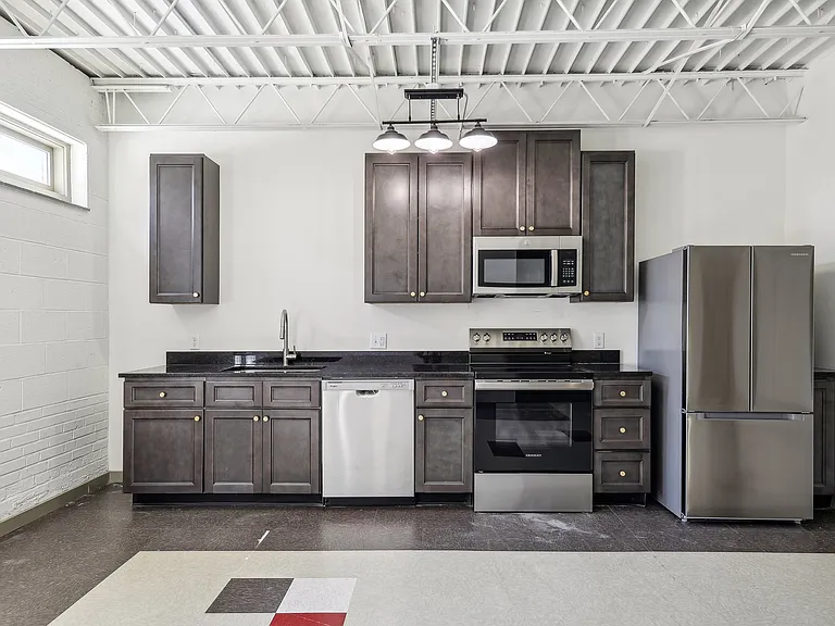 608 Loughborough Ave — Photo 44