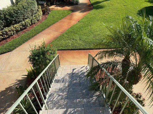 964 NW Spruce Ridge Drive #D-8, Stuart, FL 34994