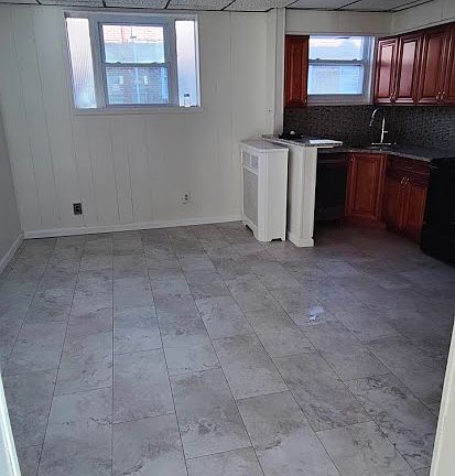 Dining area/ Kitchen