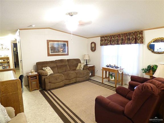 2nd image of 2205 W Bogey Dr