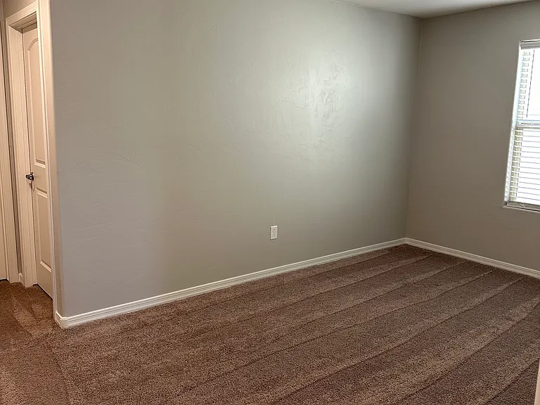 1109 E Ascent St — Photo 24