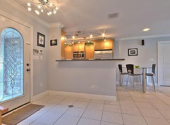 3rd image of 3501 Riverland Dr