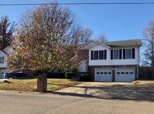 1336 Bluebonnet Dr, Clarksville, TN 37042