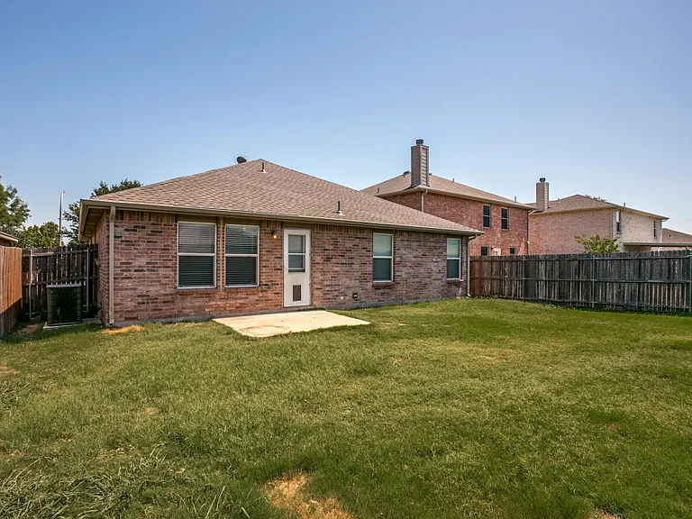 5617 Talons Crest Cir — Photo 21