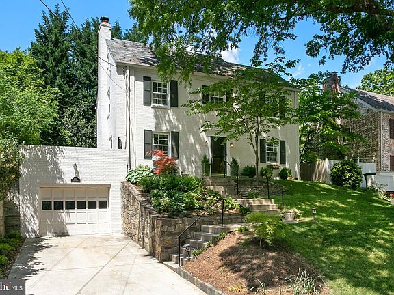 2nd image of 7612 Lynn Dr