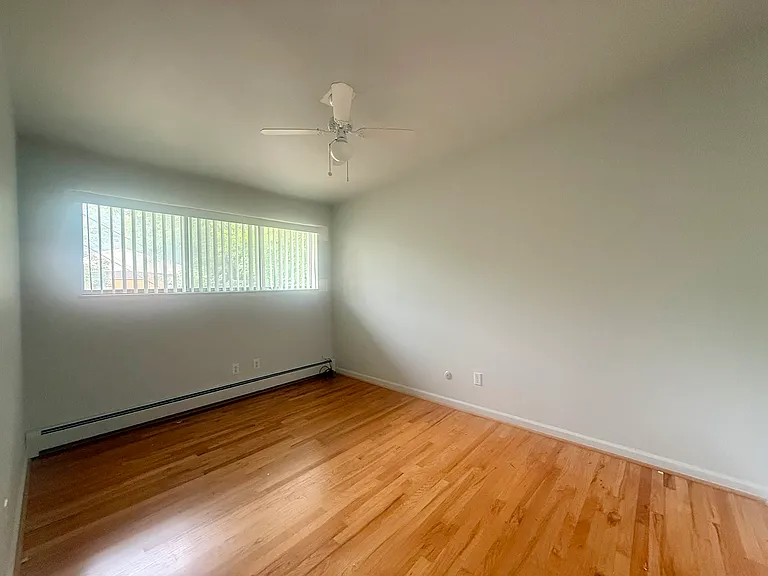 412 S Revena Blvd — Photo 13