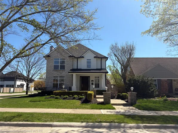 1419 Henrietta St, Birmingham, MI 48009