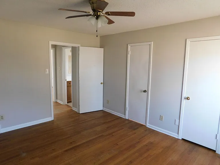 8550 Darlington Cv — Photo 13