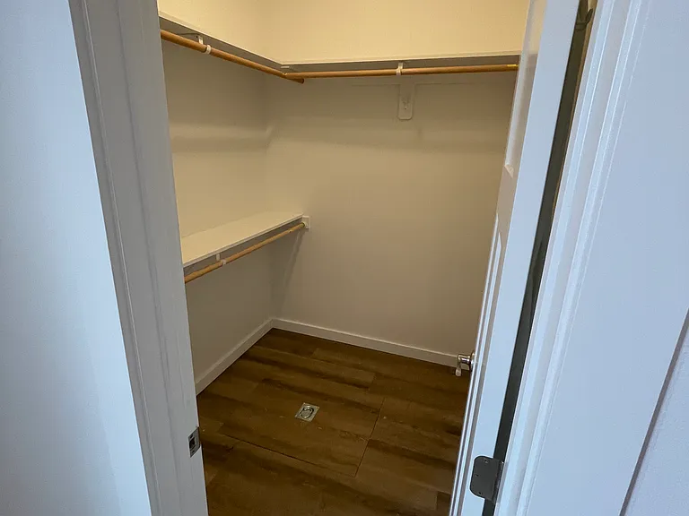 1325 W Bonneville St — Photo 14