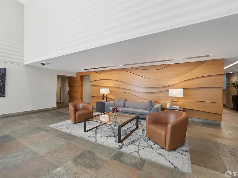 301 Main St #27F — Photo 14