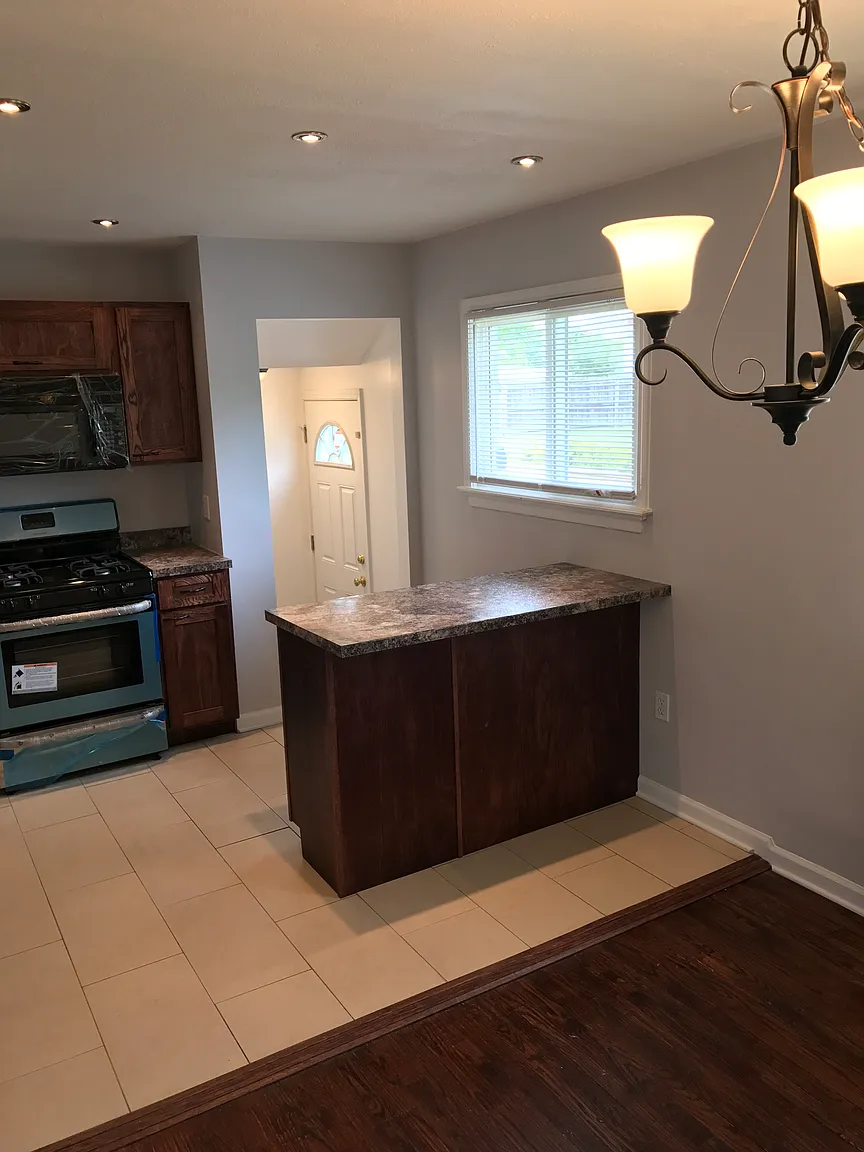 17203 Wayne Dr photo 1