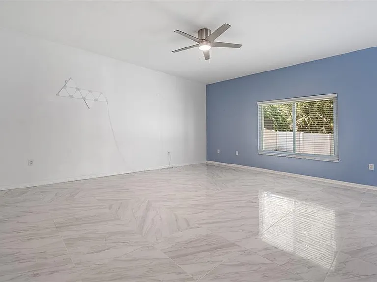 380 Rosalind Ln — Photo 17