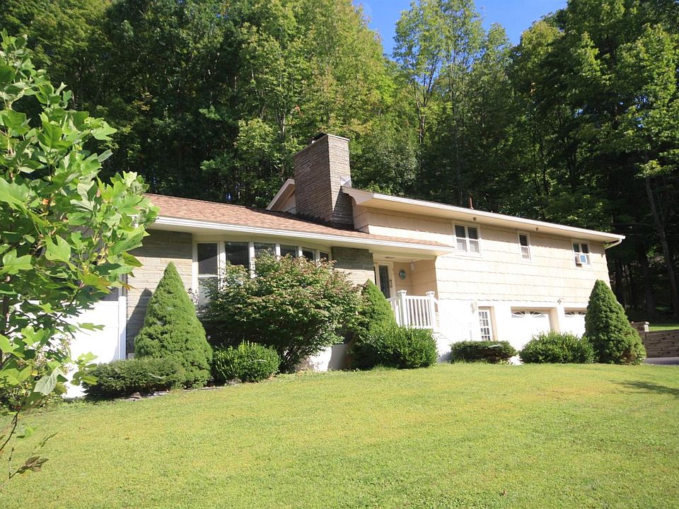 1st image of 21 College Park Dr