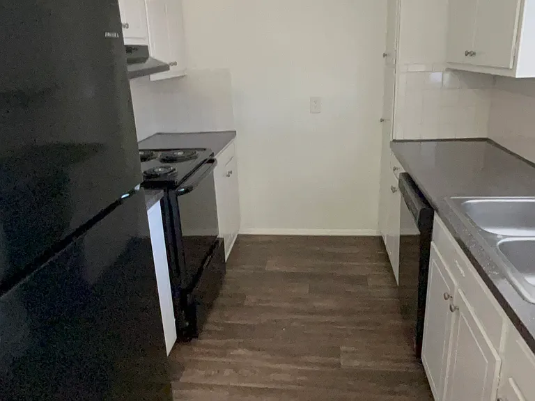 Twincity Apartments — Photo 22