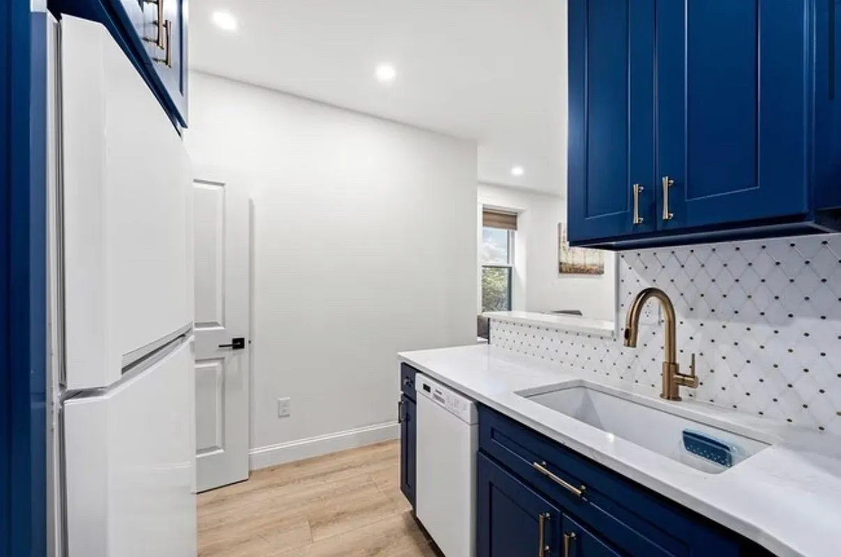 2 bed, 450 sqft, $3,800 — Photo 4