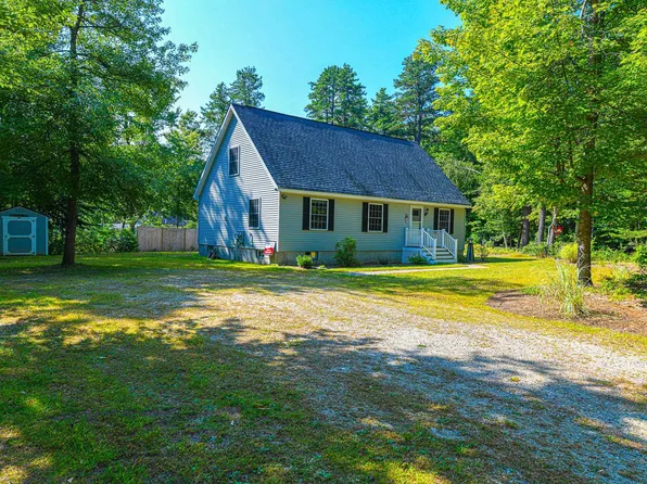 72 Liberty Lane, Freedom, NH 03836
