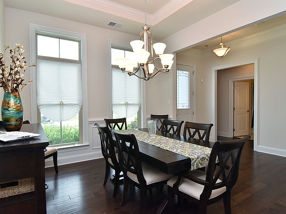 Elegant formal dining room