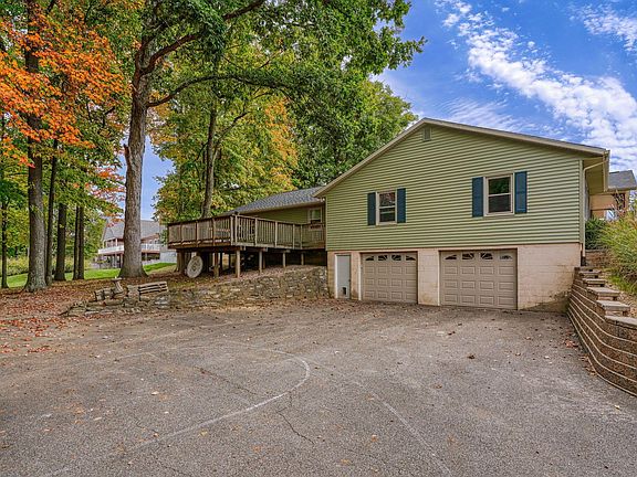 4th image of 3125 Sarah Dr NE