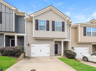 304 Highwood Ln, East Pt, GA 30344