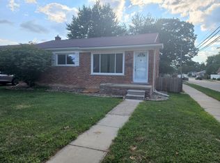 589 Cardwell St, Garden City, MI 48135