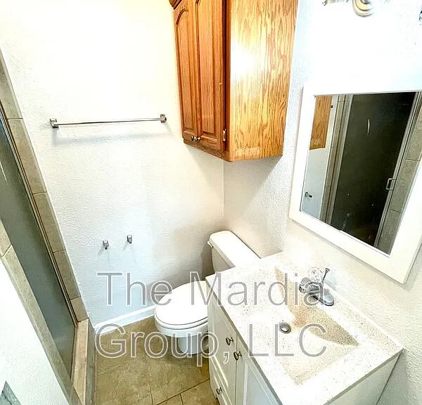 201 E Fuller Dr — Photo 13