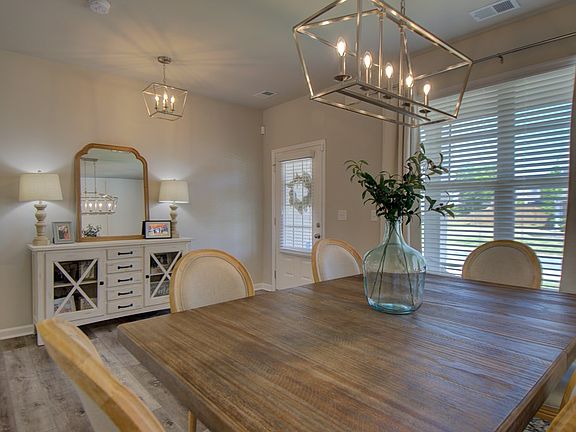 5th image of 201 McGinnis Cir