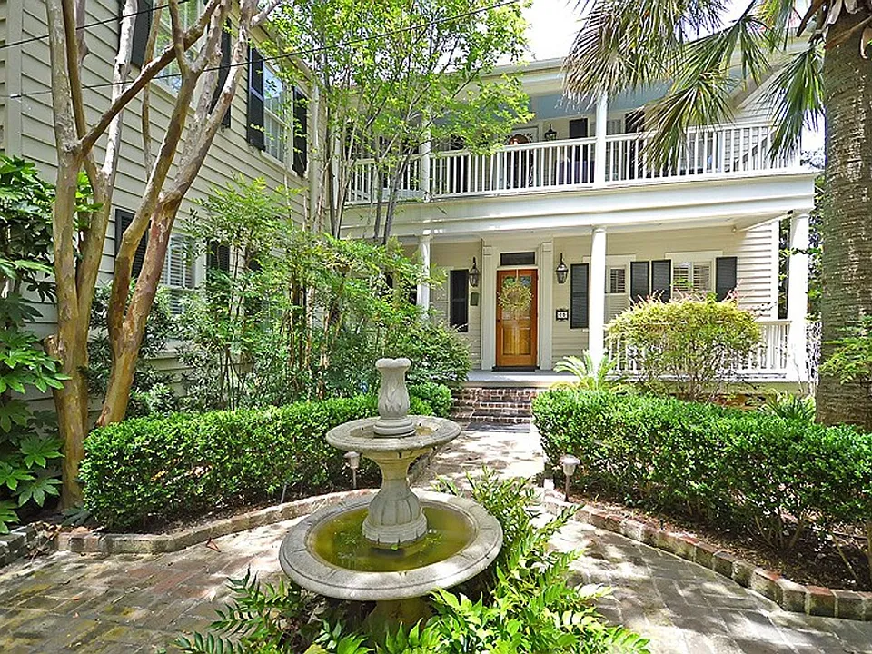 65 Alexander St