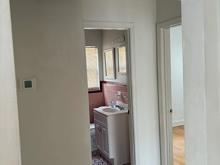 2314 W Gray St — Photo 23