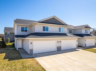 367 Aspen Ct, Solon, IA 52333