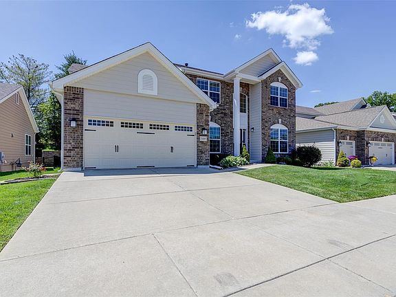 2nd image of 16684 Cherry Hollow Ct
