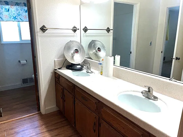 15400 Excelsior Ave — Photo 6