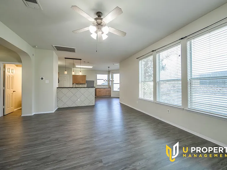 3501 Aldersyde Dr — Photo 6