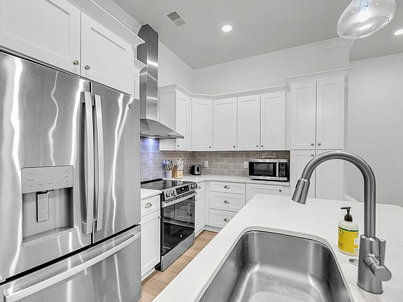 3rd image of 7536 Indigo Palms Way