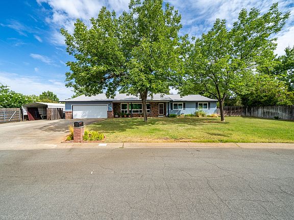 20186 Woodcrest Dr-3