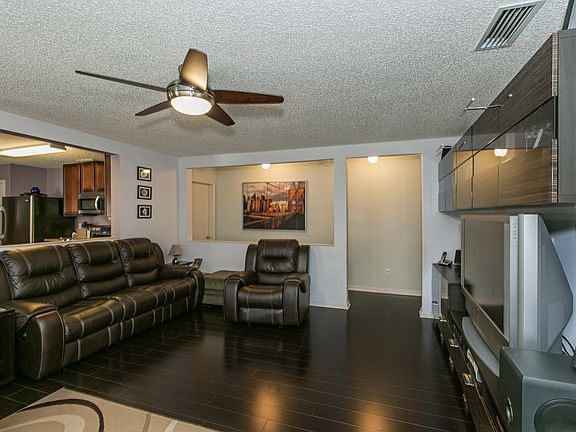 4th image of 1343 Ardmore St
