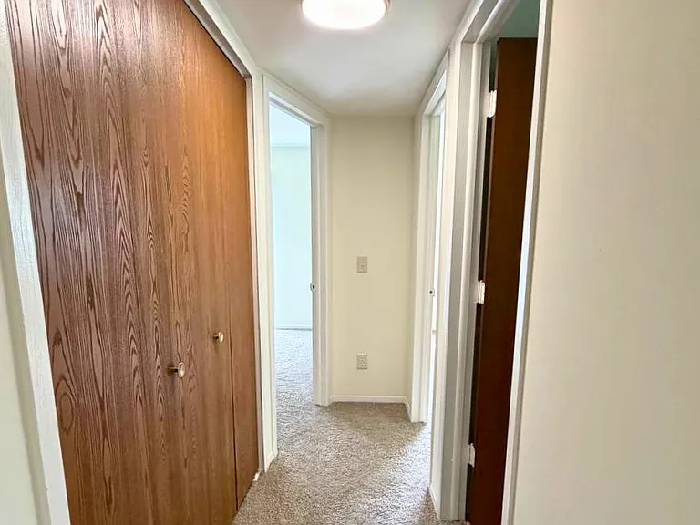 8468 Beatrice — Photo 19