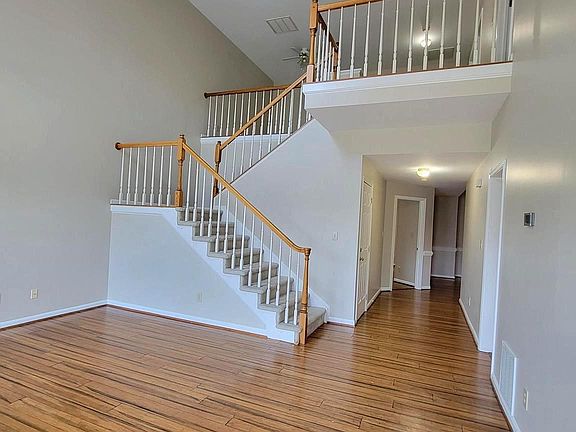 3rd image of 4417 Turnberry Dr