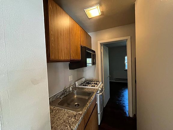 5th image of 1265-69 W Genesee St #102