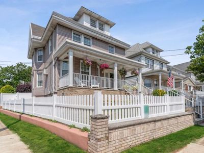 87 Garretson Ave, Bayonne, NJ, 07002