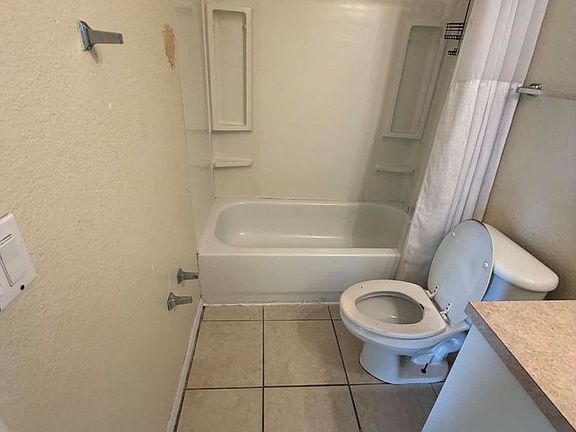 5th image of 2695 Gisela Rd